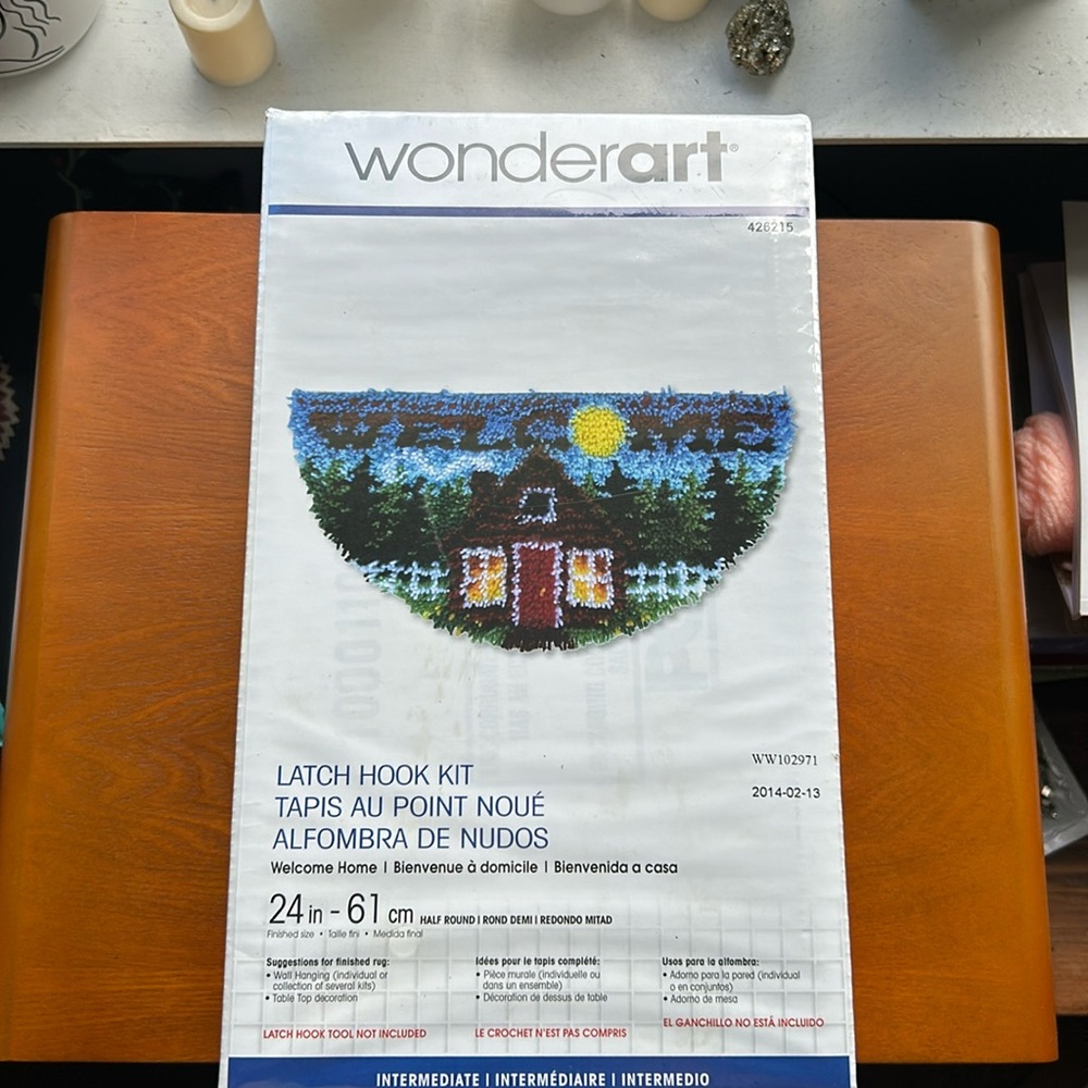 WONDERART new in package rug hook kit